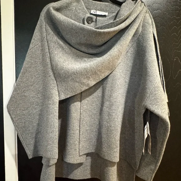 Zara Gray Wrap Shoulder Women's Sweater NWT - Picture 2 of 7